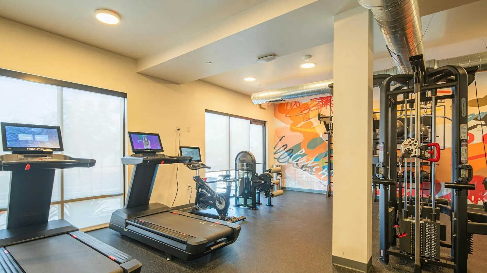 Family Friendly Phoenix Escape With Large Pool! ABD