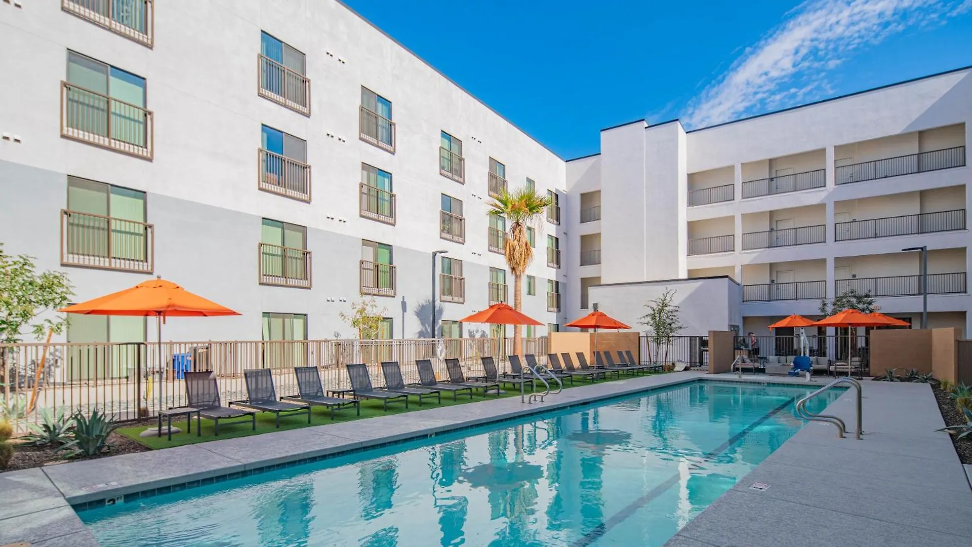 Family Friendly Phoenix Escape With Large Pool! Daire